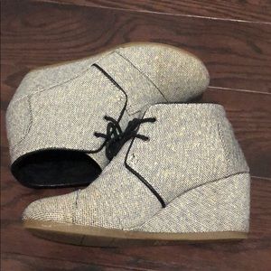 Toms Wedges